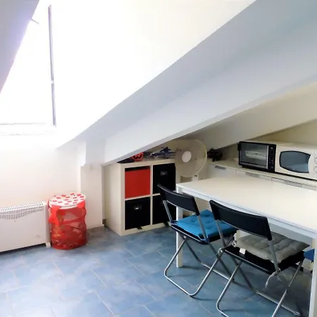 Appartement Cozy Studio In The Heart Of